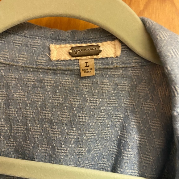 Gimmicks Top - Picture 4 of 4